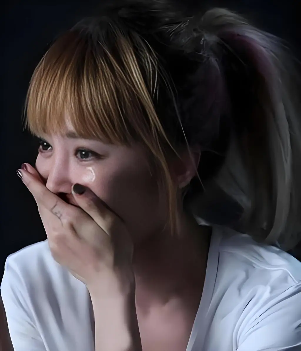 《黑色的皮肤上哭泣的女人》资源下载高清完整版在线观看-日电影黑色的皮肤上哭泣的女人免费无广告播放-HD中字全集-星空影院