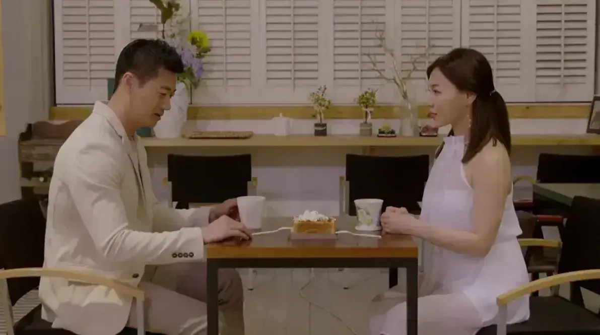 《邻居家妻子》韩国电影未删减版1080P韩语中字高清下载-我邻居的老婆完整版免费观看-百度网盘夸克迅雷资源在线看-邻居家妻子讲述乏味婚姻中的情感越界